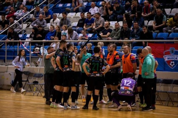 Разное. ВРЗ — "Столица": 6 июня состоится первый матч финальной серии "Grandsport"-премьер-лиги по футзалу
Разное. ВРЗ — "Столица": 6 июня состоится первый матч финальной серии "Grandsport"-премьер-лиги по футзалу