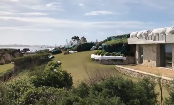 Что за виллу в Италии арестовали у минского миллиардера и его сына (силами отца гонял в «Формуле-1»): $110 млн, 25 комнат, огромный бассейн