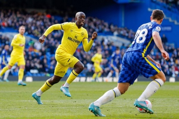 Тактические итоги сезона: упор на один фланг (спасибо «Ливерпулю» и «Барсе»), крайние защитники меняют игру, эпоха Месси и Роналду заканчивается Тактические итоги сезона: упор на один фланг (спасибо «Ливерпулю» и «Барсе»), крайние защитники меняют игру, эпоха Месси и Роналду заканчивается