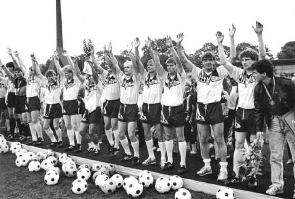 Беларус перешел в культовую команду для ГДР – на нее ходит по 30 тысяч человек даже в Д3, а если надо, клубу быстро собирают большие деньги