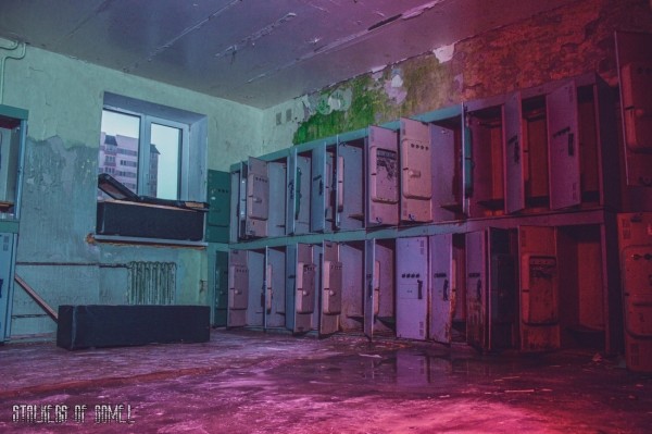 Заброшенный бассейн в Гомеле доживает последние дни – самое время для атмосферной фотосесии