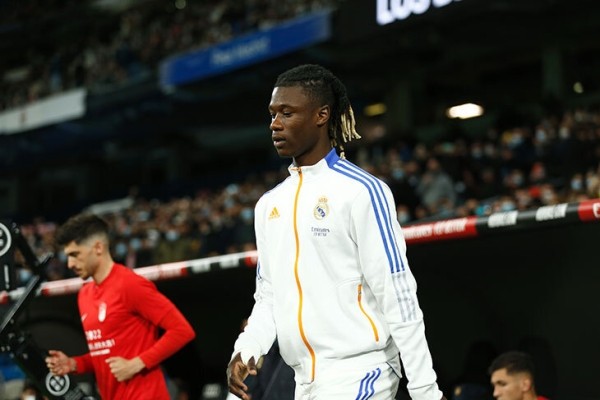 Знакомимся с Тчуамени, за которого «Реал» платит почти 100 млн. Будущая замена Каземиро, но не его копия