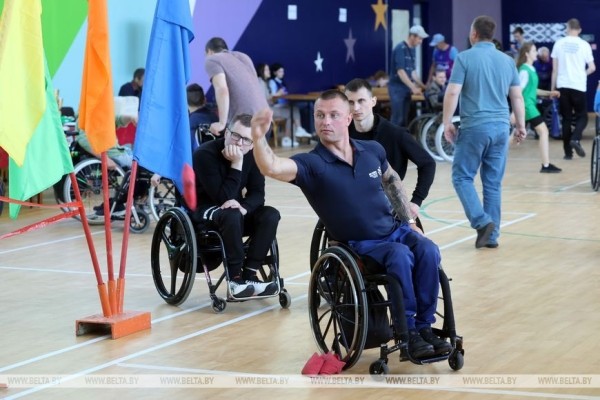 ФОТОФАКТ: Спартакиада инвалидов-колясочников проходит в Мозыре ФОТОФАКТ: Спартакиада инвалидов-колясочников проходит в Мозыре