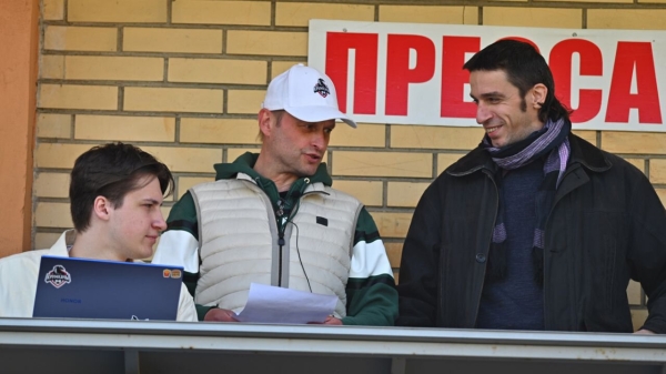 «Верхний показатель давления был 300. Врач сказал, что никогда такого не видел». Как кубковый матч «Крумкачоў» едва не закончился трагедией «Верхний показатель давления был 300. Врач сказал, что никогда такого не видел». Как кубковый матч «Крумкачоў» едва не закончился трагедией