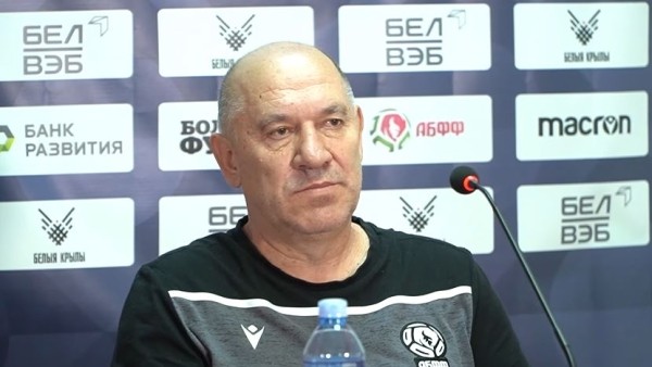 Футбол. Георгий Кондратьев: моменты есть, но не можем в ворота попасть. Все мимо бьем да мимо. Страшная беда наша
Футбол. Георгий Кондратьев: моменты есть, но не можем в ворота попасть. Все мимо бьем да мимо. Страшная беда наша