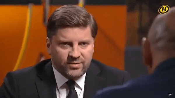 Футбол. Иван Эйсмонт: наверное, Лиги чемпионов на "Беларусь 5" не будет. Вместо гимна ЛЧ будем слушать гимны Беларуси и России
Футбол. Иван Эйсмонт: наверное, Лиги чемпионов на "Беларусь 5" не будет. Вместо гимна ЛЧ будем слушать гимны Беларуси и России