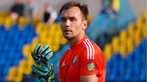 Як загаварыць па-беларуску – дае парады выбітны брамнік з пляжнага футбола. Яму прыйсці да роднай мовы дапамаглі падзеі ва Украіне-2014, а натхніў гітарыст «Песняроў» Як загаварыць па-беларуску – дае парады выбітны брамнік з пляжнага футбола. Яму прыйсці да роднай мовы дапамаглі падзеі ва Украіне-2014, а натхніў гітарыст «Песняроў»