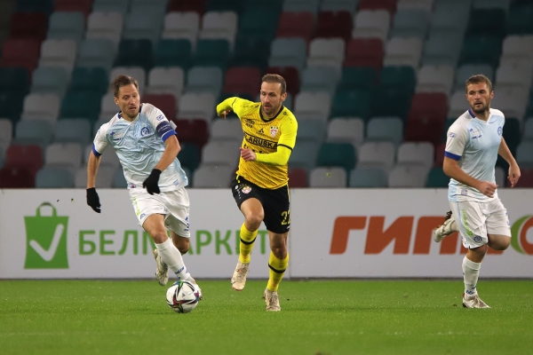 Скрипченко давно сватают в сборную, а могут позвать в минское «Динамо» – Челядинский хорош и держит клуб в лидерах «вышки», но его судьба зависит от другого