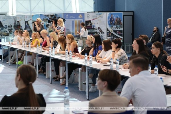 В Национальном олимпийском комитете прошел семинар "Коммуникации в современном спорте" В Национальном олимпийском комитете прошел семинар "Коммуникации в современном спорте"