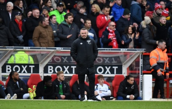 Руни все же ушел из «Дерби», хотя собирался остаться. Надоело, что не появился владелец Руни все же ушел из «Дерби», хотя собирался остаться. Надоело, что не появился владелец