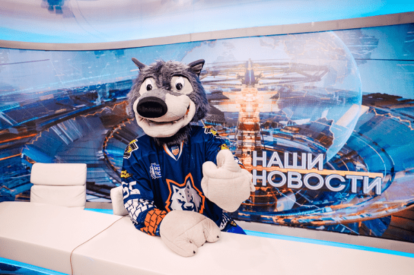 Экс-директор «Гомеля» на день вернулся на госТВ с детьми от БМЗ и маскотом хоккейных чемпионов – экскурсию провела жена силовика центра, глушившего интернет Экс-директор «Гомеля» на день вернулся на госТВ с детьми от БМЗ и маскотом хоккейных чемпионов – экскурсию провела жена силовика центра, глушившего интернет