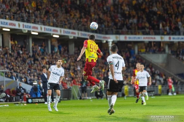 Шикавка дебютировал в Д1 Польши: мог забить явному фавориту и заработал удаление для соперника