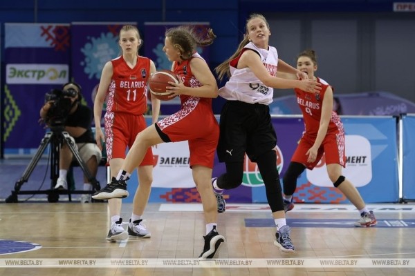 ФОТОФАКТ: В Минске стартовал турнир памяти Семена Халипского ФОТОФАКТ: В Минске стартовал турнир памяти Семена Халипского
