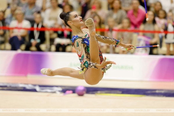 ФОТОФАКТ: Белорусские гимнастки Алина Горносько и Анастасия Салос завоевали золотые награды турнира "Хрустальная роза" ФОТОФАКТ: Белорусские гимнастки Алина Горносько и Анастасия Салос завоевали золотые награды турнира "Хрустальная роза"