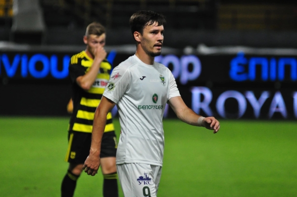 Футбол. Лига конференций. "Гомель" повторно уступил "Арису" и завершил выступление в отборе — 2:7 по сумме встреч
Футбол. Лига конференций. "Гомель" повторно уступил "Арису" и завершил выступление в отборе — 2:7 по сумме встреч