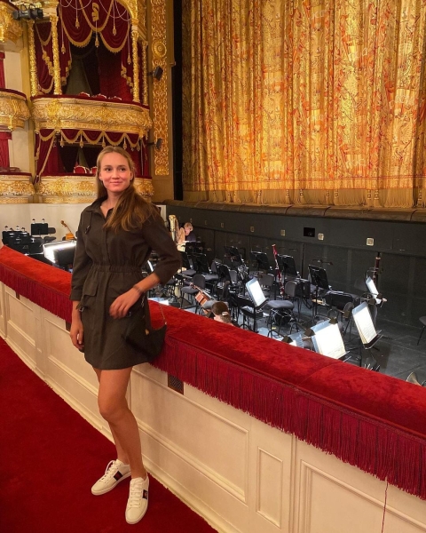 Победив на «Уимблдоне», Рыбакина просто выдохнула. О ее невозмутимости уже делают мемы