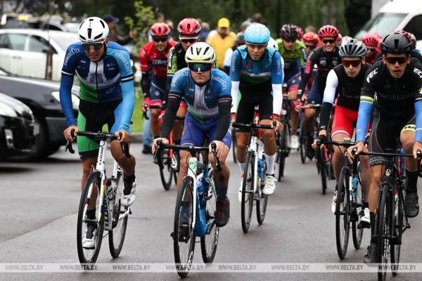 ФОТОФАКТ: Шоссейная велогонка "Тур Беларуси" стартовала из Бреста