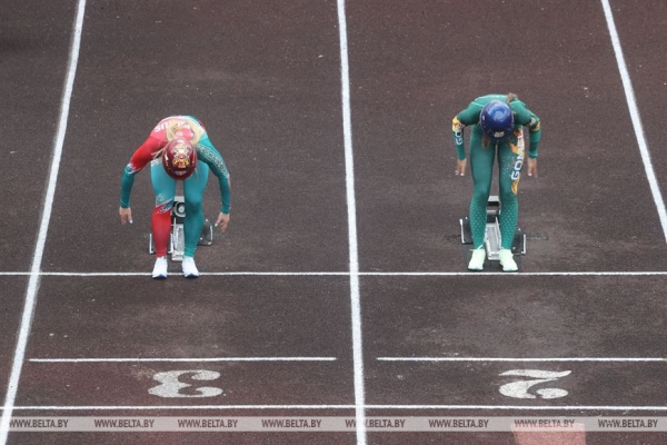 ФОТОФАКТ: Чемпионат Беларуси по пожарно-спасательному спорту проходит в Минске