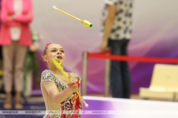 ФОТОФАКТ: Белорусские гимнастки Алина Горносько и Анастасия Салос завоевали золотые награды турнира "Хрустальная роза" ФОТОФАКТ: Белорусские гимнастки Алина Горносько и Анастасия Салос завоевали золотые награды турнира "Хрустальная роза"