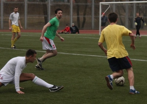 У беларусских комиков обширные связи с белспортом: баскетбол у Дудя, работа в «Крумкачах», клип с Глебом и Новый год с Гурковым