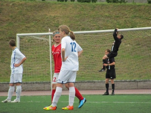 Из спортсменки в блогеры – экс-футболистка ведет кулинарный Tik-Tok, собирающий миллионы просмотров