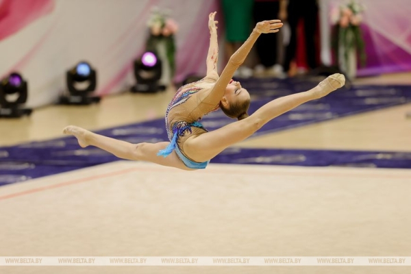 ФОТОФАКТ: Белорусские гимнастки Алина Горносько и Анастасия Салос завоевали золотые награды турнира "Хрустальная роза" ФОТОФАКТ: Белорусские гимнастки Алина Горносько и Анастасия Салос завоевали золотые награды турнира "Хрустальная роза"