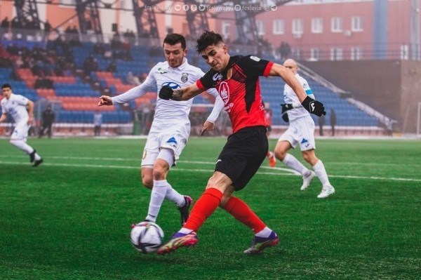 Украинец, бывший одним из лидеров «Славии», спешно покинул Беларусь, но не из-за войны – наделал долгов, развелся с женой и просто пропал где-то в Луганске