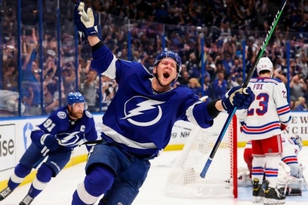 Хоккей. Ондржей Палат станет одноклубником Егора Шаранговича
Хоккей. Ондржей Палат станет одноклубником Егора Шаранговича