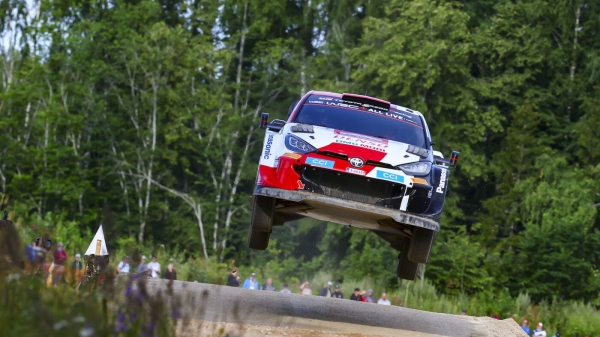 Новы лятучы фін. Кале Раванпэра наблізіўся да чэмпіёнскага тытулу, атрымаўшы перамогу на Ралі Эстонія
