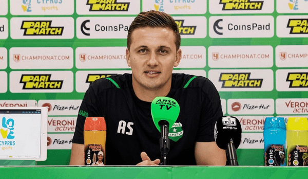 Владелец «Ариса» Шпилевского оказался беларусом и узрел верность пути после выигрыша в ЛК – но в ответке соперники разгромом выбили клуб из Европы Владелец «Ариса» Шпилевского оказался беларусом и узрел верность пути после выигрыша в ЛК – но в ответке соперники разгромом выбили клуб из Европы