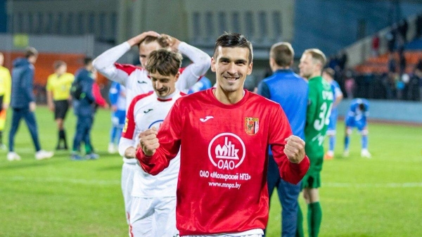 Украинец, бывший одним из лидеров «Славии», спешно покинул Беларусь, но не из-за войны – наделал долгов, развелся с женой и просто пропал где-то в Луганске