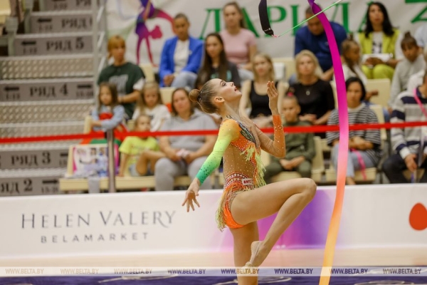 ФОТОФАКТ: Белорусские гимнастки Алина Горносько и Анастасия Салос завоевали золотые награды турнира "Хрустальная роза" ФОТОФАКТ: Белорусские гимнастки Алина Горносько и Анастасия Салос завоевали золотые награды турнира "Хрустальная роза"