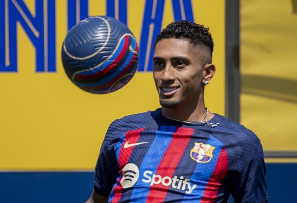 Ребус для Хави: «Барса» купила Рафинью и не отпустила Дембеле – как их теперь разместить на поле одновременно?