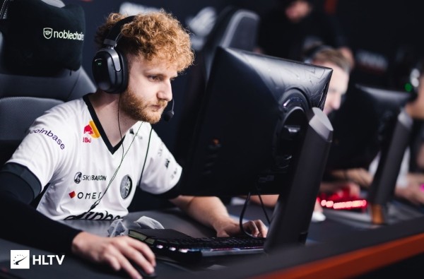 Разное.  Старт съемок сериала по Horizon Zero Dawn ,самая популярная карта в CS:GO и другие новости индустрии за 1 июля
 