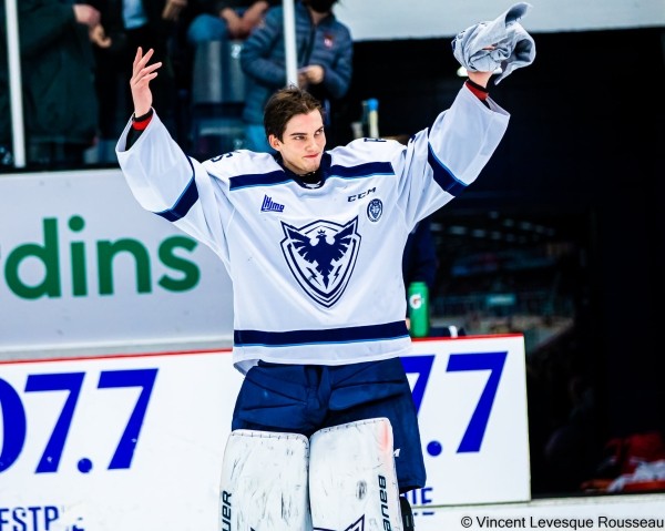 На драфт НХЛ попал всего один беларус: выбрали последним, в детстве сыграл за Россию, но вернулся ради ЧМ, обменяли в минское «Динамо» на сына гендира