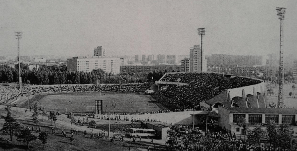 Чего только не видал «Трактор»: факелы из газет и смерть на игре Д1 СССР, золотой матч «вышки» и автоголы в финале Кубка, сборная Беларуси и свидетели Иеговы Чего только не видал «Трактор»: факелы из газет и смерть на игре Д1 СССР, золотой матч «вышки» и автоголы в финале Кубка, сборная Беларуси и свидетели Иеговы