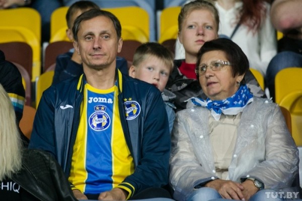 У беларусских комиков обширные связи с белспортом: баскетбол у Дудя, работа в «Крумкачах», клип с Глебом и Новый год с Гурковым