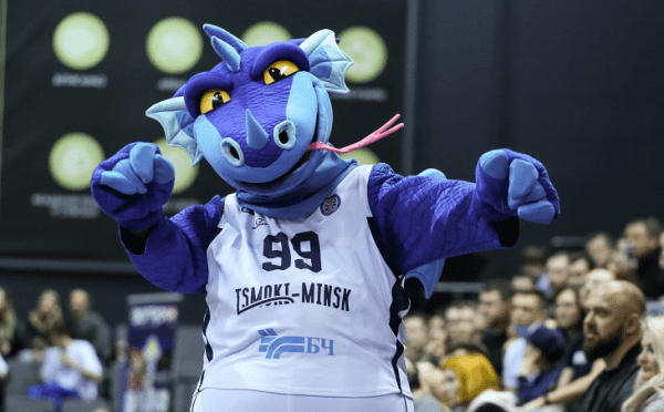 Похоже, шестикратно лучший баскетболист Беларуси мощно влупил по Лукашенко – за коверканье родного языка