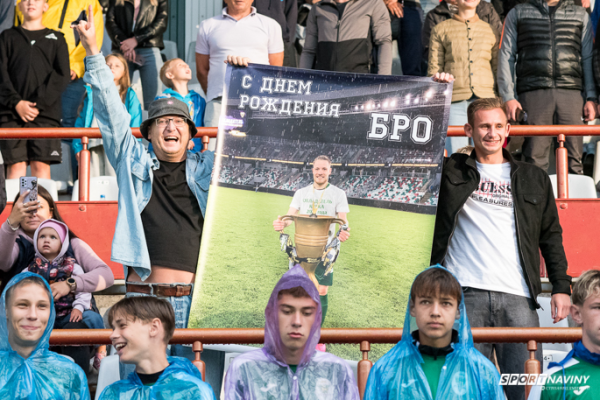 Через 20 часов после успеха минского «Динамо» в ЛК Бахар оказался в Гомеле – поздравлял с ДР давнего друга (они даже за режим подписались вместе)