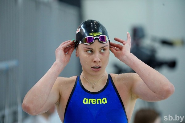 Летние виды.  Плавание. Алина Змушко о трех золотых медалях на Кубке страны: не особо довольна результатом
 