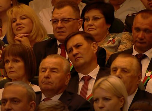 Слухалі Лукашэнку, спявалі рускую папсу, зычылі шчасця ў сценах Беларусі. Як прыхільнікі рэжыму ў спорце святкавалі Дзень Незалежнасці (без Глеба не абышлося) Слухалі Лукашэнку, спявалі рускую папсу, зычылі шчасця ў сценах Беларусі. Як прыхільнікі рэжыму ў спорце святкавалі Дзень Незалежнасці (без Глеба не абышлося)