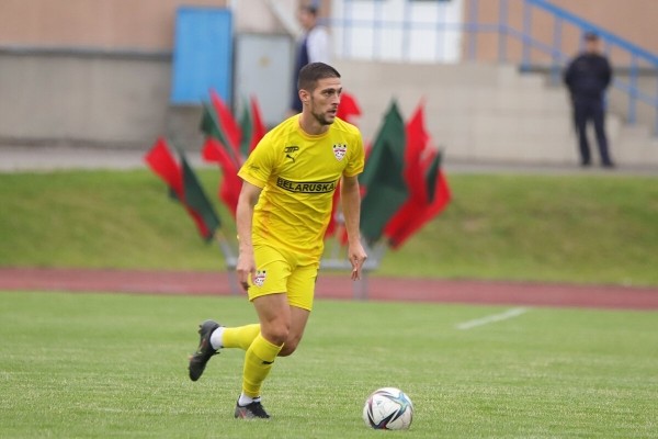 Чемпионат Беларуси по футболу хиреет просто на глазах – игроки уходят из него, едва успев себя проявить, а замена им совсем не впечатляет