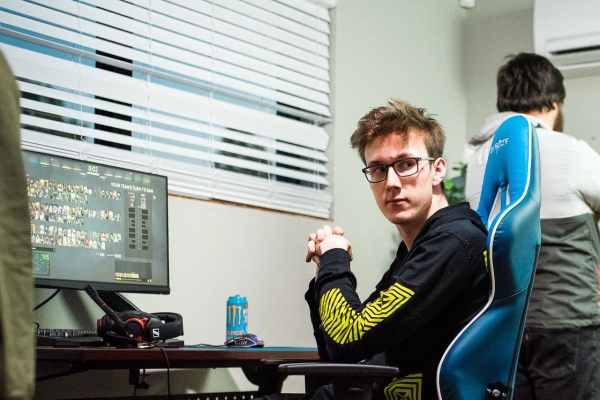 Разное.  Релиз геймплейного видео FIFA 23, анонс групп PGL Dota 2 Major Arlington 2022 и другие новости киберспорта за 27 июля
 