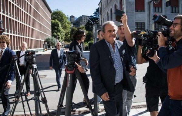 Футбол.  Мишель Платини пообещал найти истину после оправдания в деле о коррупции
 