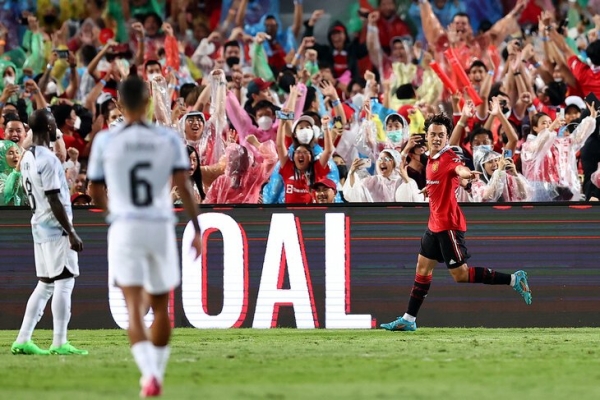 &laquo;МЮ&raquo; разгромил &laquo;Ливерпуль&raquo; и взял трофей. Тен Хаг начал с 4:0 в Таиланде