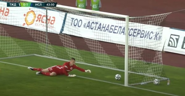 Футбол.  "Ислочь" добилась выездной победы в матче с жодинским "Торпедо" и поднялась на второе место
  