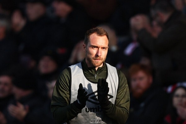 Эриксен реактивно вернулся на топ-уровень – и это ожидаемое чудо. Он готов удивлять в «МЮ» Эриксен реактивно вернулся на топ-уровень – и это ожидаемое чудо. Он готов удивлять в «МЮ»