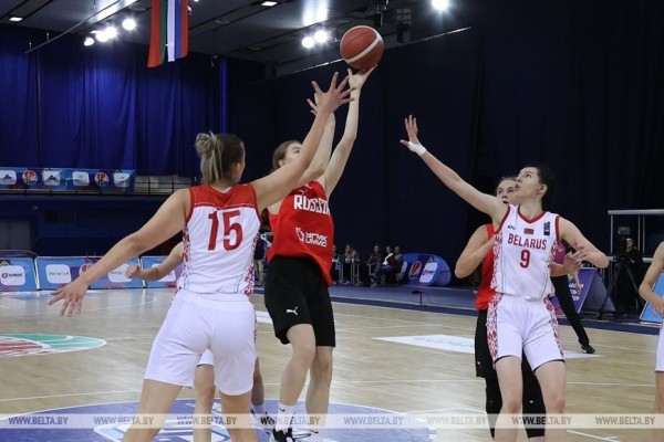Белорусские баскетболистки выиграли турнир памяти Семена Халипского