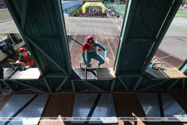 ФОТОФАКТ: Чемпионат Беларуси по пожарно-спасательному спорту проходит в Минске