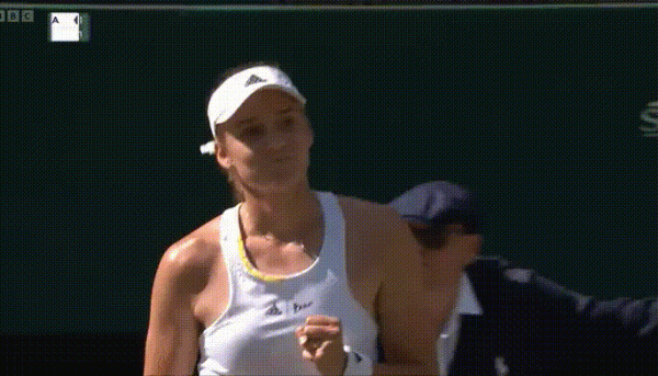 Победив на «Уимблдоне», Рыбакина просто выдохнула. О ее невозмутимости уже делают мемы